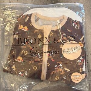 Bronx & CO Mickey Mouse Rodeo Zipper Romper 12/18 NIB